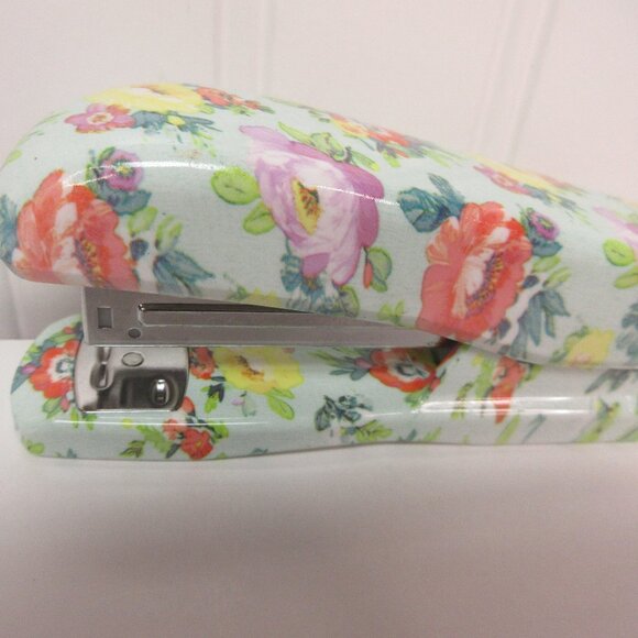 Pioneer Woman Sweet Romance Stapler 20 Sheets Capacity Floral - Picture 3 of 8